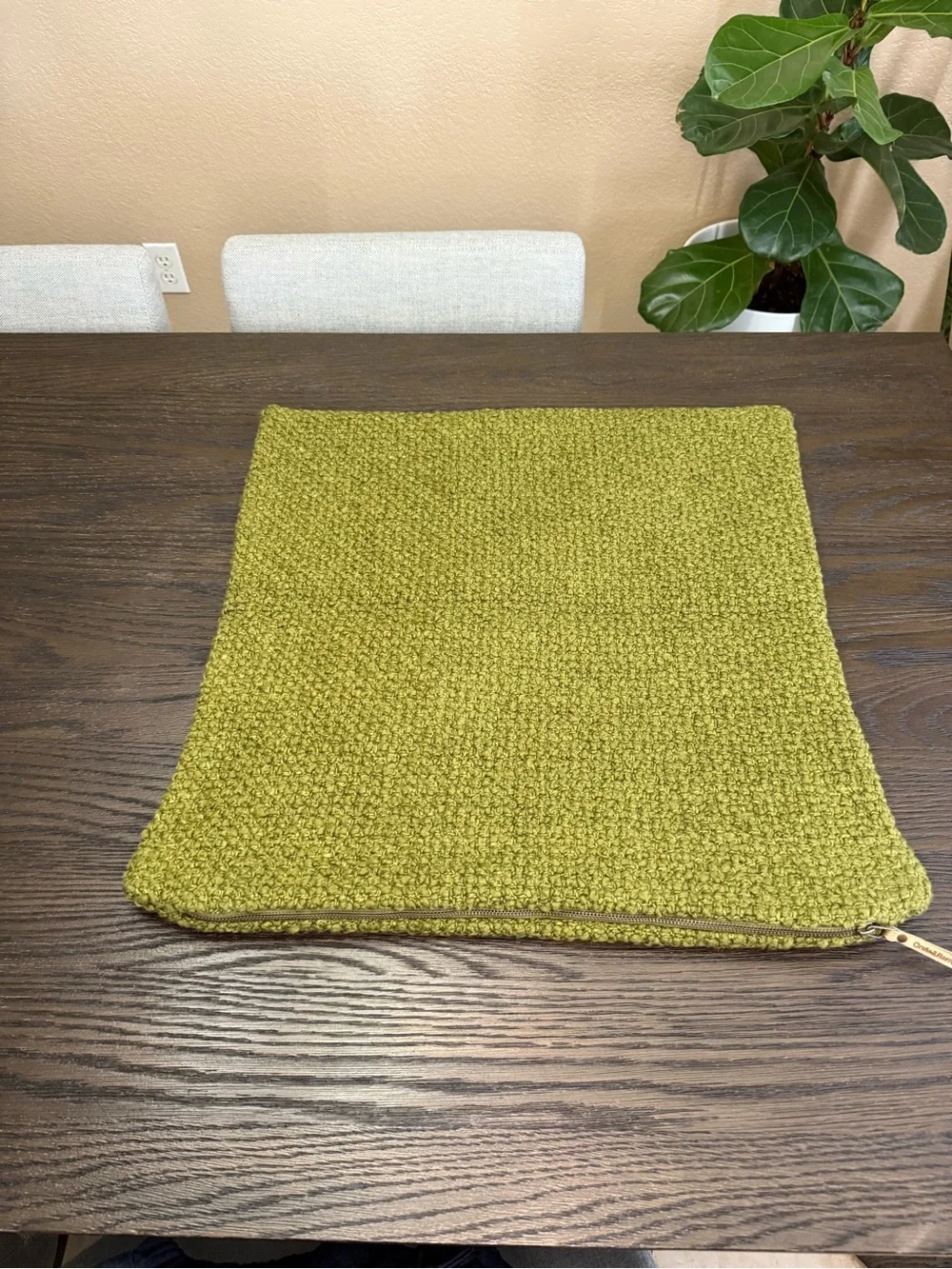 Crate & Barrel Laura Kim Wool Boucle Oregano Green 23x23 Pillow Cover NWOT